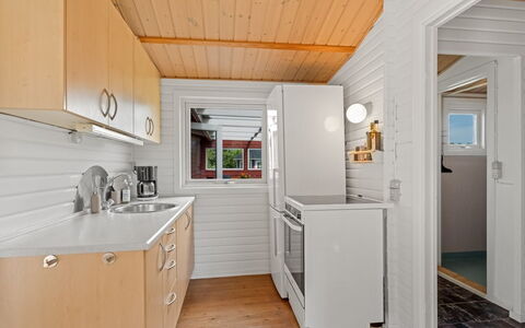 Oona - 700M from the Sea: Toit, Cabanon, Chalet, Batiments Jardin, Siding, Dur