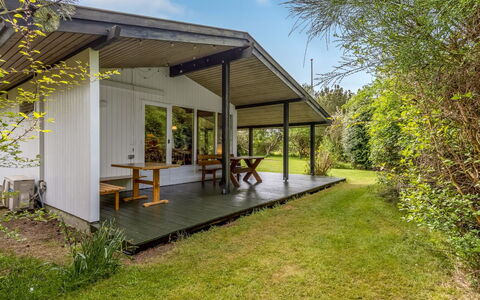 Rikkart - 400M from the Sea: Biens, Ombre, Allée, Ferme
