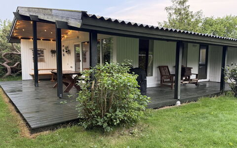 Rikkart - 400M from the Sea: Biens, Ombre, Allée, Ferme