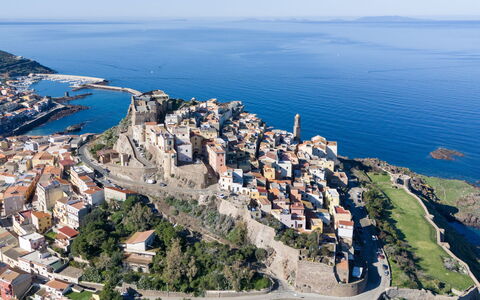 Castelgenovese: Domicile, Appartement, Balcon, Biens, Ombre, Villa, Eco Hôtel, Porche, Aménagement Paysager, Manoir
