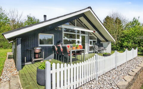 Winter - 31Km from the Sea: Herbe, Prairie, Lot Terre, Chalet, Zone Rurale, Prairie, Batiments Jardin, Jardin, Cabanon