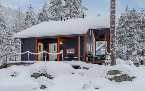 Blue Lake Villa: Lit, Meubles, Chambre, Design Intérieur, Literie, Drap De Lit, Sol, Bois, Sol, Pièce
