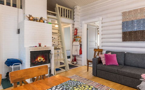 Pankkotupa 7 B: Bois, Domicile, Composite, Porte, Chalet, Ombre, Siding, Dur, Tache De Bois