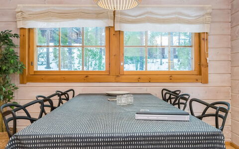 Casa Vierumäki: Bois, L'Hiver, Neige, Domicile, Chalet, Gelé, Siding, Cabane En Rondins, La Glace