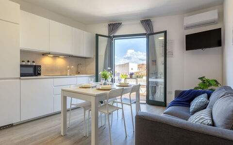 Valledoria 671: Meubles, Appartement, Chaise, Tache De Bois, Peindre, Table Cuisine Et Salle A Manger, Cuisine, Comptoir, Principaux Appliance
