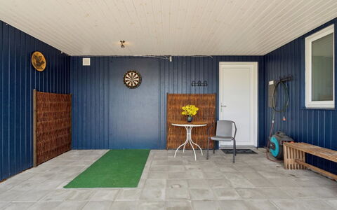 Snari - 700M from the Sea: Sol, Mur, Sol, Design Intérieur, Bois, Plafond, Parquet, Éclairage, Meubles, Revêtement De Sol Stratifié