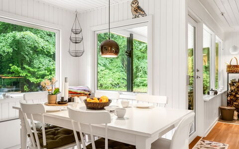 Gitten - from the Sea: Meubles, Design Intérieur, Sol, Bois, Luminaire, Plafond, Sol, Salle À Manger, Table, Lustre