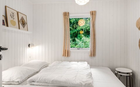 Gitten - from the Sea: Chambre, Lit, Design Intérieur, Bois, Plafond, Literie, Meubles, Drap De Lit, Sol, Sol