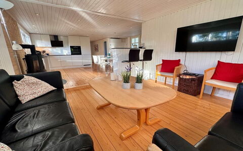 Rathi - from the Sea: Bois, Sol, Canapé, Design Intérieur, Sol, Parquet, Meubles, Salon, Pièce