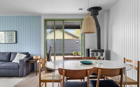 Andine - 250M from the Sea: Meubles, Design Intérieur, Sol, Bois, Table, Sol, Table Cuisine Et Salle A Manger, Salle À Manger, Plafond, Chaise