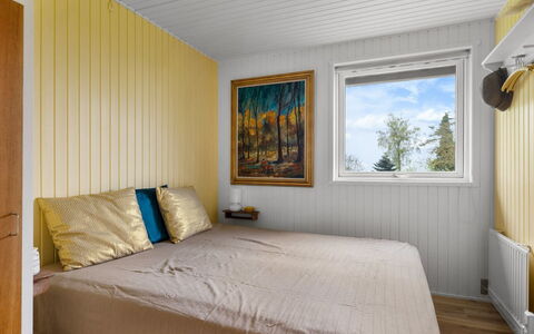 Andine - 250M from the Sea: Bois, Sol, Design Intérieur, Sol, Chambre, Plafond, Pièce, Lit, Drap De Lit, Literie