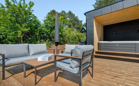 Arjuna - 750M from the Sea: Bois, Domicile, Porche, Plate-Forme, Dur, Toit, Tache De Bois, Parquet, Eco Hôtel
