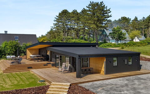 Arjuna - 750M from the Sea: Bois, Domicile, Porche, Plate-Forme, Dur, Toit, Tache De Bois, Parquet, Eco Hôtel