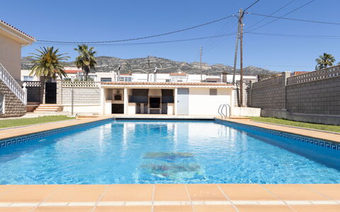 Gladiols: Piscine, Recours, Ombre, Hôtel, Villa, Caractéristique De L'Eau, Hacienda, Centre De Loisirs, Eco Hôtel