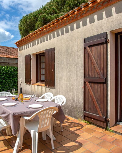 Le Pré Vincent: Façade, Maison, Porte, Toit, Domicile, Chalet, Ferme, Jardin, Biens, Arrière-Cour