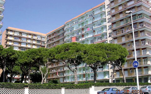Olivier: Bâtiment, Zone Résidentielle, Condominium, Zone Métropolitaine, Quartier, Usage Mixte, Appartement, Ville, Propriété, Architecture