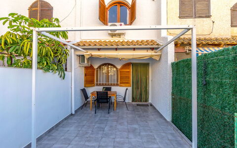 Carpa: Appartement, Chaise, Balcon, Recours, Hôtel, Baie, Table Cuisine Et Salle A Manger, Mobilier De Jardin, Ville Resort