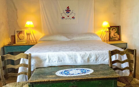 Chiarotti: Meubles, Design Intérieur, Chambre, Mur, Lit, Sol, Bois, Sol, Drap De Lit, Linge