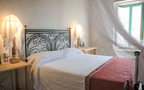 Centro: Meubles, Chambre, Lit, Design Intérieur, Sol, Sol, Literie, Drap De Lit, Bois, Linge