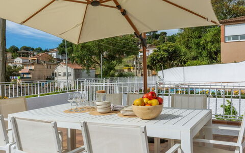 Mas Reixach: Bleu, Piscine, Recours, Loisir, Tropiques, Ombre, Eco Hôtel, Aménagement Paysager, Hôtel