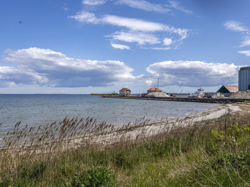 Ilze - 20M from the Sea