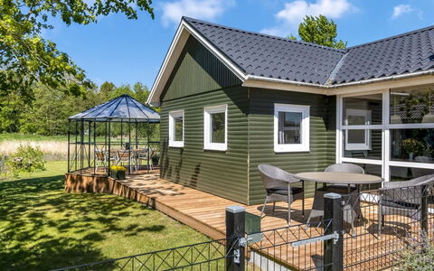 Naya - 500M from the Sea: Maison, Toit, Domicile, Chalet, Biens, Ferme, Villa, Porche, Siding