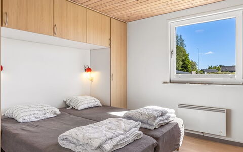 Naya - 500M from the Sea: Design Intérieur, Lit, Meubles, Mur, Chambre, Sol, Sol, Bois, Plafond, Pièce