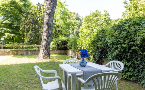 Suite Vogel: Meubles, Mobilier De Jardin, Chaise, Ombre, Jardin, Tableau De Plein Air, Pelouse, Arrière-Cour, Cour, Aménagement Paysager
