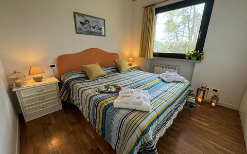 Green Hills 13: Meubles, Design Intérieur, Bois, Lit, Pièce, Chambre, Textile, Linge, Sol, Éclairage