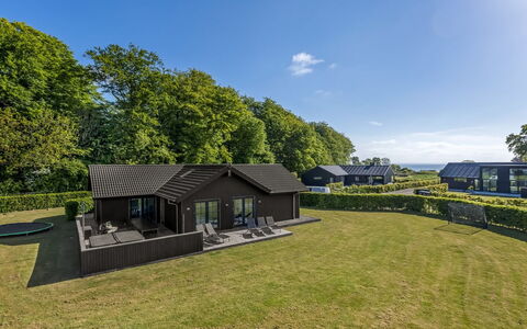 Annina - 250M from the Sea: Maison, Toit, Domicile, Chalet, Biens, Ferme, Villa, Porche, Siding