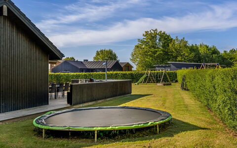 Annina - 250M from the Sea: Maison, Toit, Domicile, Chalet, Biens, Ferme, Villa, Porche, Siding
