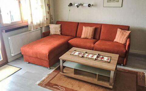 Falera 100: Piscine, Chaîne De Montagnes, Eco Hôtel, Recours, Biens, Vallée, Villa, Aménagement Paysager, Ville Resort, Arrière-Cour