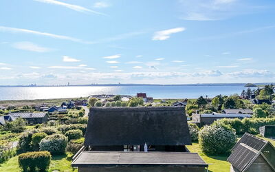 Minza - 150M from the Sea