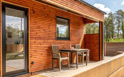 Jerrik - 200M from the Sea