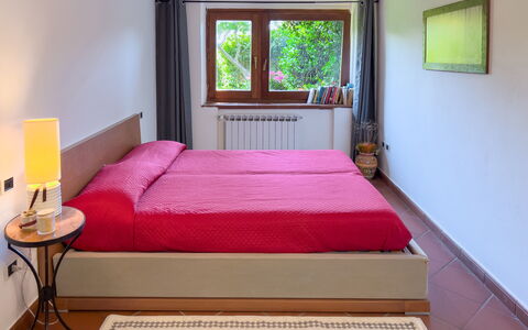 Casa Delle Chicche - Imperia: Meubles, Lit, Design Intérieur, Chambre, Drap De Lit, Pièce, Sol, Literie, Sol, Bois