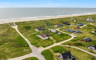 Arkil - 200M from the Sea