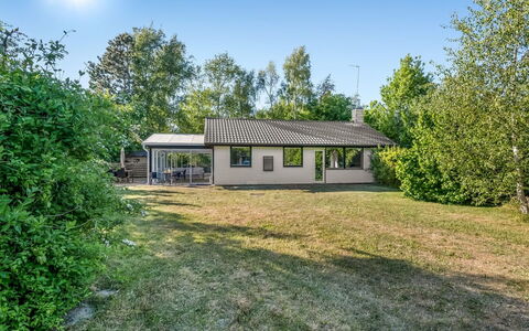Aamunde - 600M from the Sea: Herbe, Prairie, Lot Terre, Chalet, Zone Rurale, Prairie, Batiments Jardin, Jardin, Cabanon