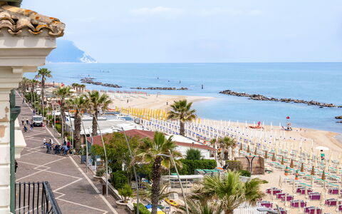 La Terrazza Sul Conero: Côte, Mer, Plage, Cotiers Et Relief Océaniques, Océan, Vacances, Rive, Tropiques, Caraïbes