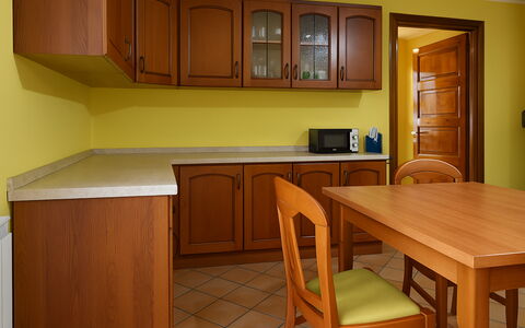 Casa Carletto, Abruzzo: Meubles, Bois, Sol, Design Intérieur, Cabinetry, Sol, Cuisine, Marron, Comptoir, Placard