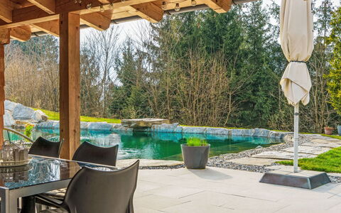 Oase im Grünen: Piscine, Ombre, Mobilier De Jardin, Chaise, Recours, Jardin, Eco Hôtel, Aménagement Paysager, Arrière-Cour, Matériau Naturel