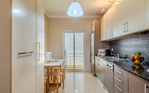 Ismay: Appartement, Ombre, Hôtel, Piscine, Balcon