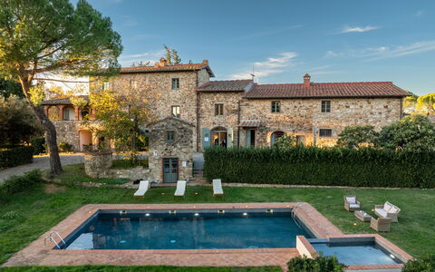 Passignano: Piscine, Biens, Jardin, Hacienda, Caractéristique De L'Eau, Villa, Manoir, Cour, Aménagement Paysager, Recours