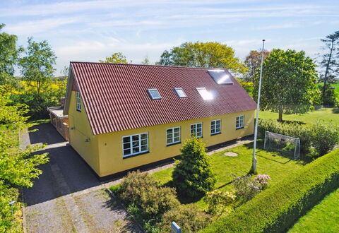 Agny - 2.2Km from the Sea: Maison, Domicile, Toit, Chalet, Biens, Aménagement Paysager, Batiments Jardin, Siding, Ferme