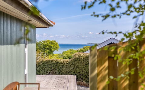 Egonie - 100M from the Sea: Chalet, Porche, Planche, Ombre, Plate-Forme, Dur, Océan, Eco Hôtel, Siding, Tache De Bois