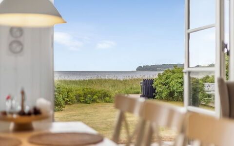 Withger - 20M from the Sea: Maison, Domicile, Toit, Zone Résidentielle, Chalet, Biens, Ferme, Pelouse, Aménagement Paysager, Siding