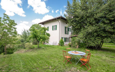 Mainero: Herbe, Maison, Domicile, Lot Terre, Zone Rurale, Chalet, Pelouse, Prairie, Ferme, Jardin