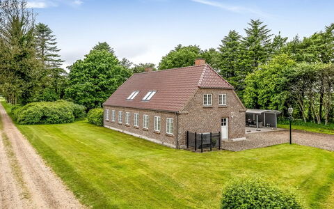 Constance - 23Km from the Sea: Bois, Toit, Domicile, Maison, Architecture, Siding, Lot Terre, Chalet, Cabanon, Batiments Jardin