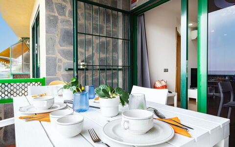 Aquarius 18: Mobilier De Jardin, Domicile, Meubles, Porte, Tableau De Plein Air, Chaise, Table Cuisine Et Salle A Manger, Ombre, Balcon, Porche