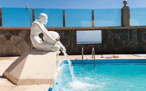 Aquarius 18: Mobilier De Jardin, Domicile, Meubles, Porte, Tableau De Plein Air, Chaise, Table Cuisine Et Salle A Manger, Ombre, Balcon, Porche
