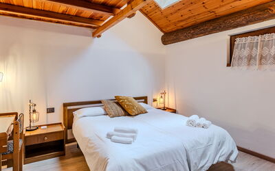 Logement:&nbsp;Serafini 103.3